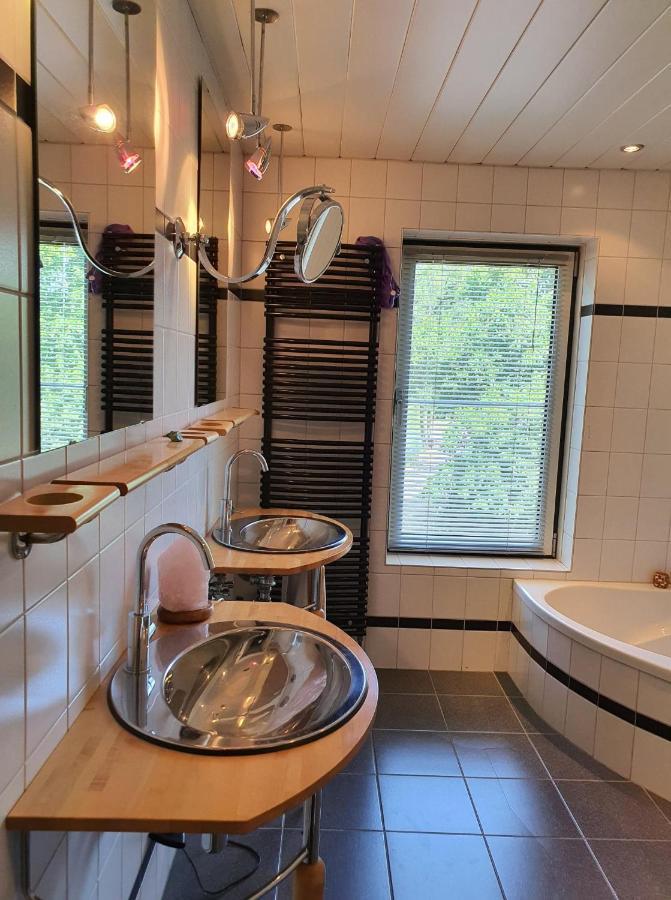 De Vliegende Vlinder Bed & Breakfast Nederweert Eksteriør bilde